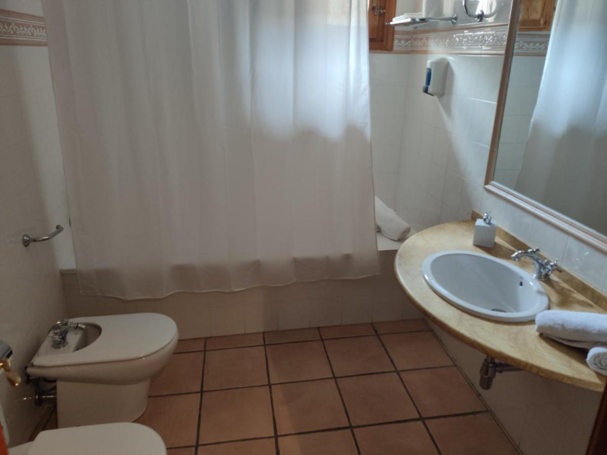 Hostal Tastavins Peñarroya de Tastavins Екстериор снимка